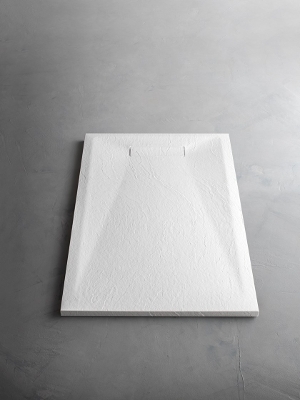 Piatto doccia in resina bianca con copripiletta in texture Arblu modello Well Plus bianco